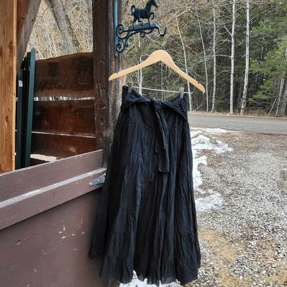 So Much Skirt it's a Dress!! BLACK ONE SIZE SKIRT - Picture 4 of 4